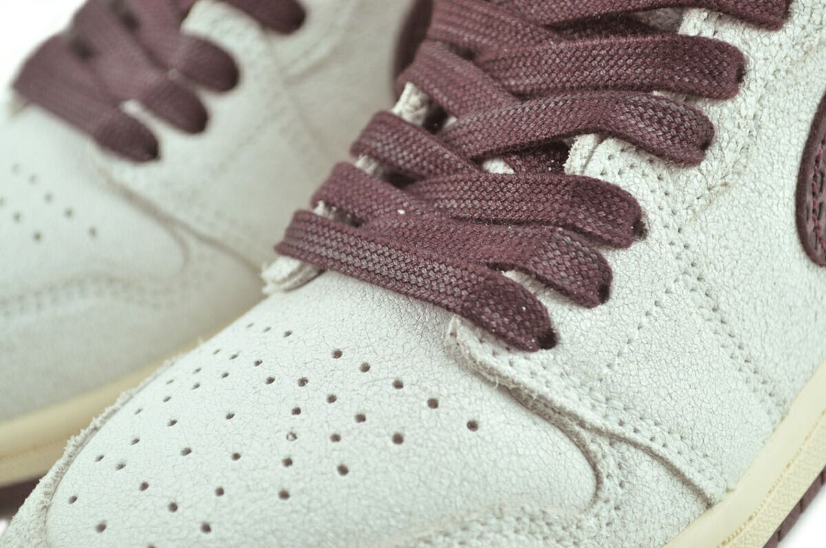 Maniere sail|burgundy