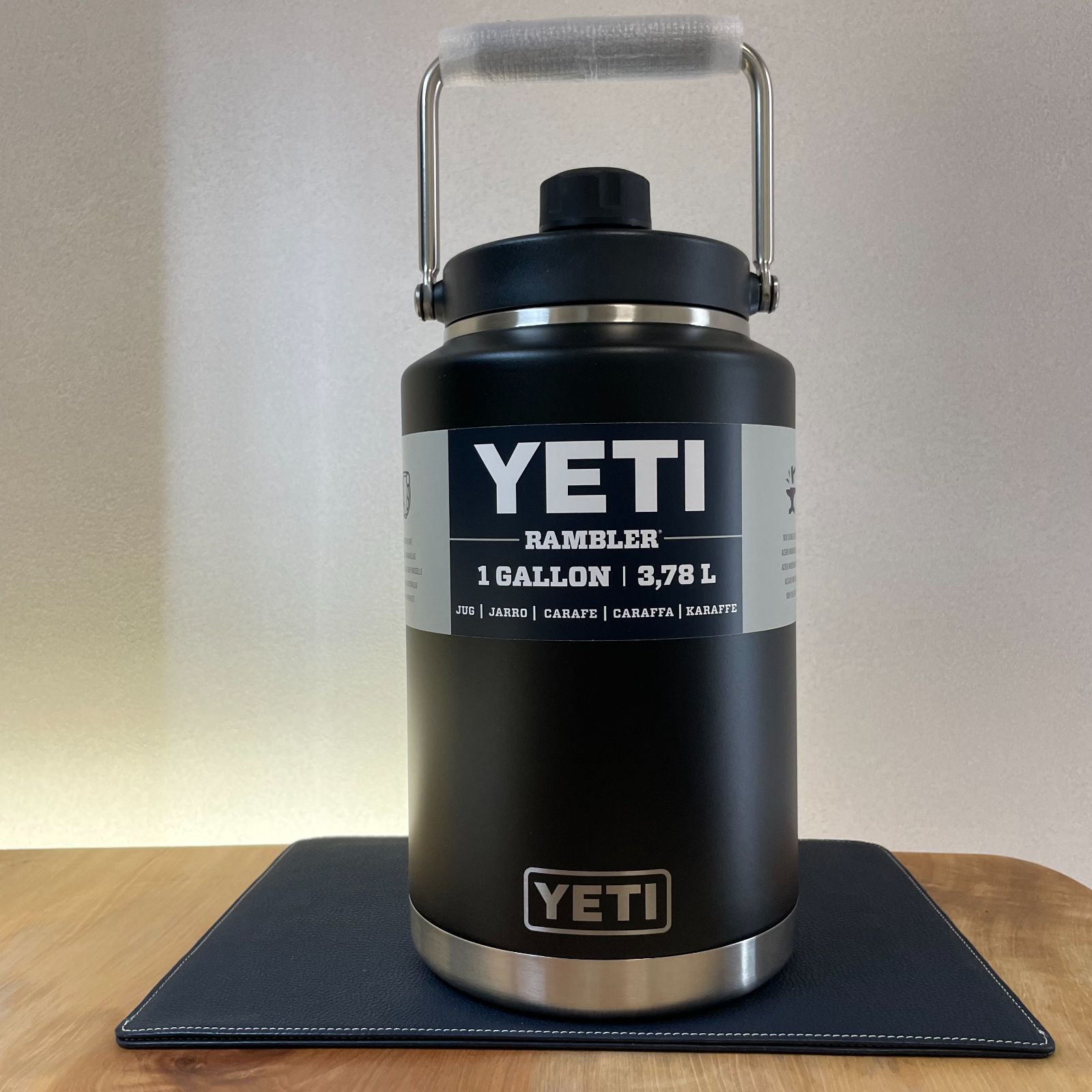 新品未使用＊【ワンガロン】YETI Rambler Gallon Jug-ブラック