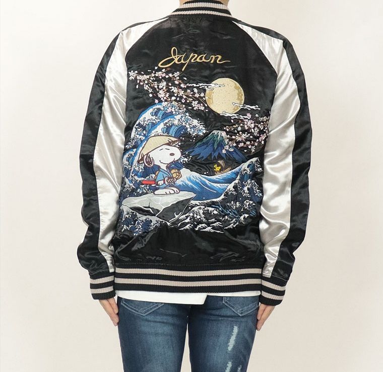 レア⚛️♥美品♥⚛️ PEANUTS ピーナッツ スヌーピー 刺繍