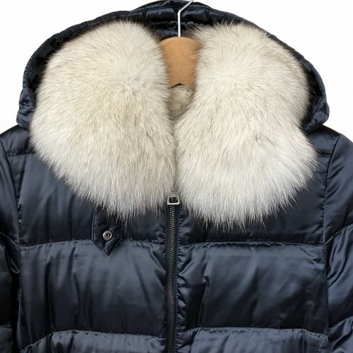 美品 プラダ PRADA フォックスファー ダウンコート PRADA岡部あゆみさん着用プラダダウンコートフォックスfoxファー