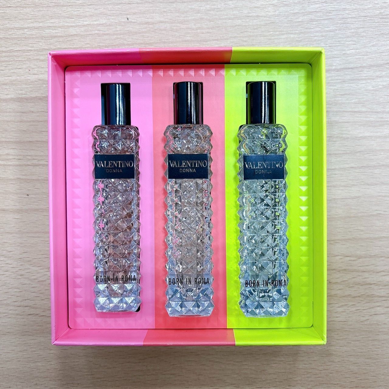 ヴァレンティノ ドンナ ボーン イン ローマ トリオ 24 SP 【公式通販】