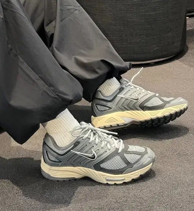 NIKE ナイキ