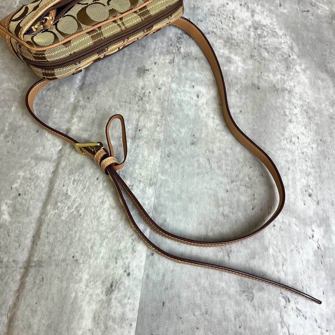 ✨良品✨ COACH コーチ ウエストポーチ ショルダーバッグ シグネチャー 