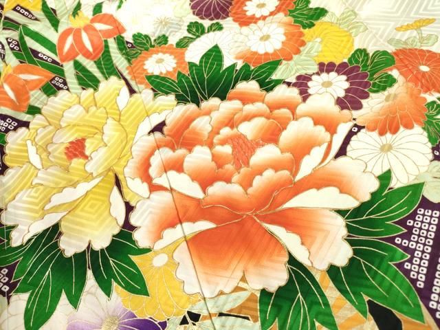 D691 振袖　豪華花模様　牡丹刺繍　乱菊　金彩　正絹　着物　袷　極美品 D691 振袖 豪華花模様 牡丹刺繍 乱菊 金彩 正絹 着物 袷 極美品