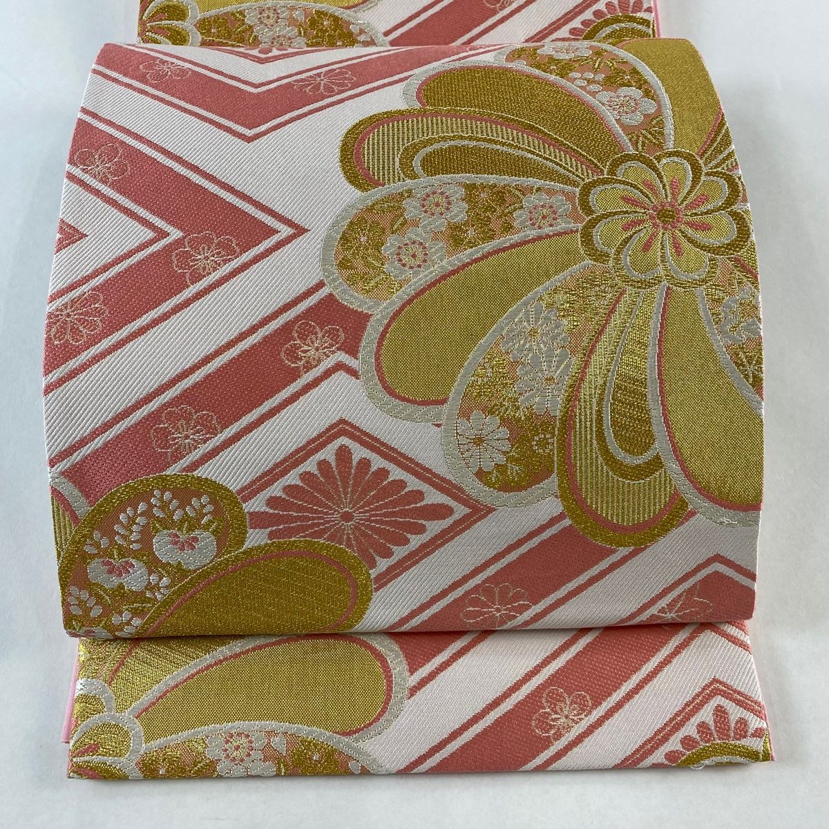 袋帯 美品 秀品 花柄 菊菱 金糸 唐織 ピンク 六通 正絹 【中古 