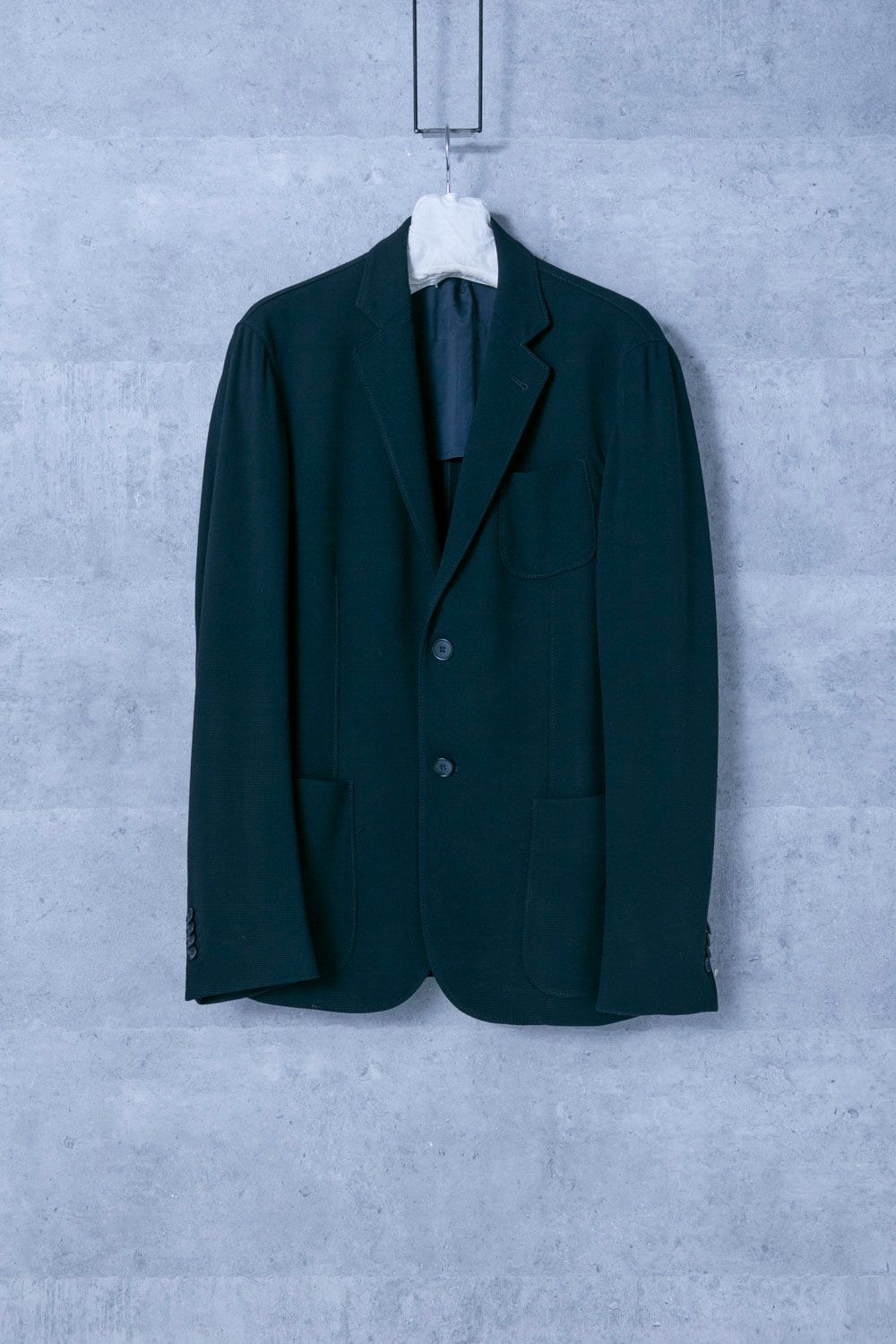 極美品✨ジョルジオアルマーニ 近年モデル UPTON テーラードジャケット 極美品✨ジョルジオアルマーニ 近年モデル UPTON テーラードジャケット