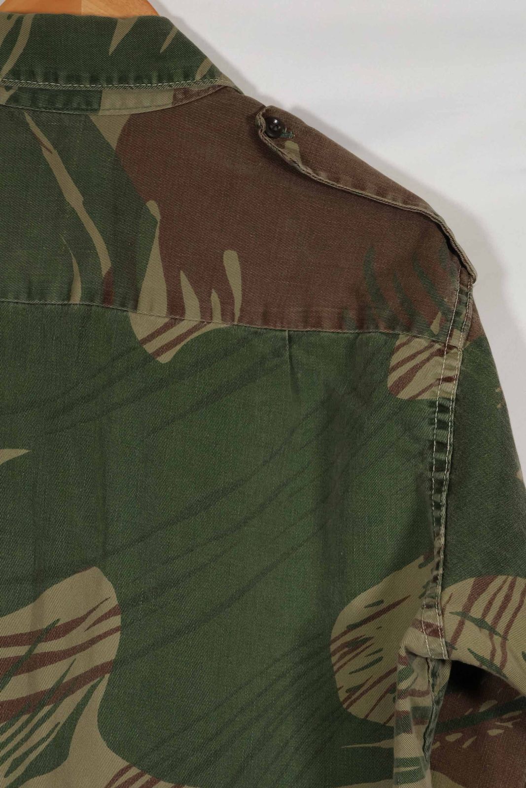 ローデシア迷彩　シャツ 実物 ローデシア軍 ローデシア迷彩 シャツ ボタン欠損あり 中古