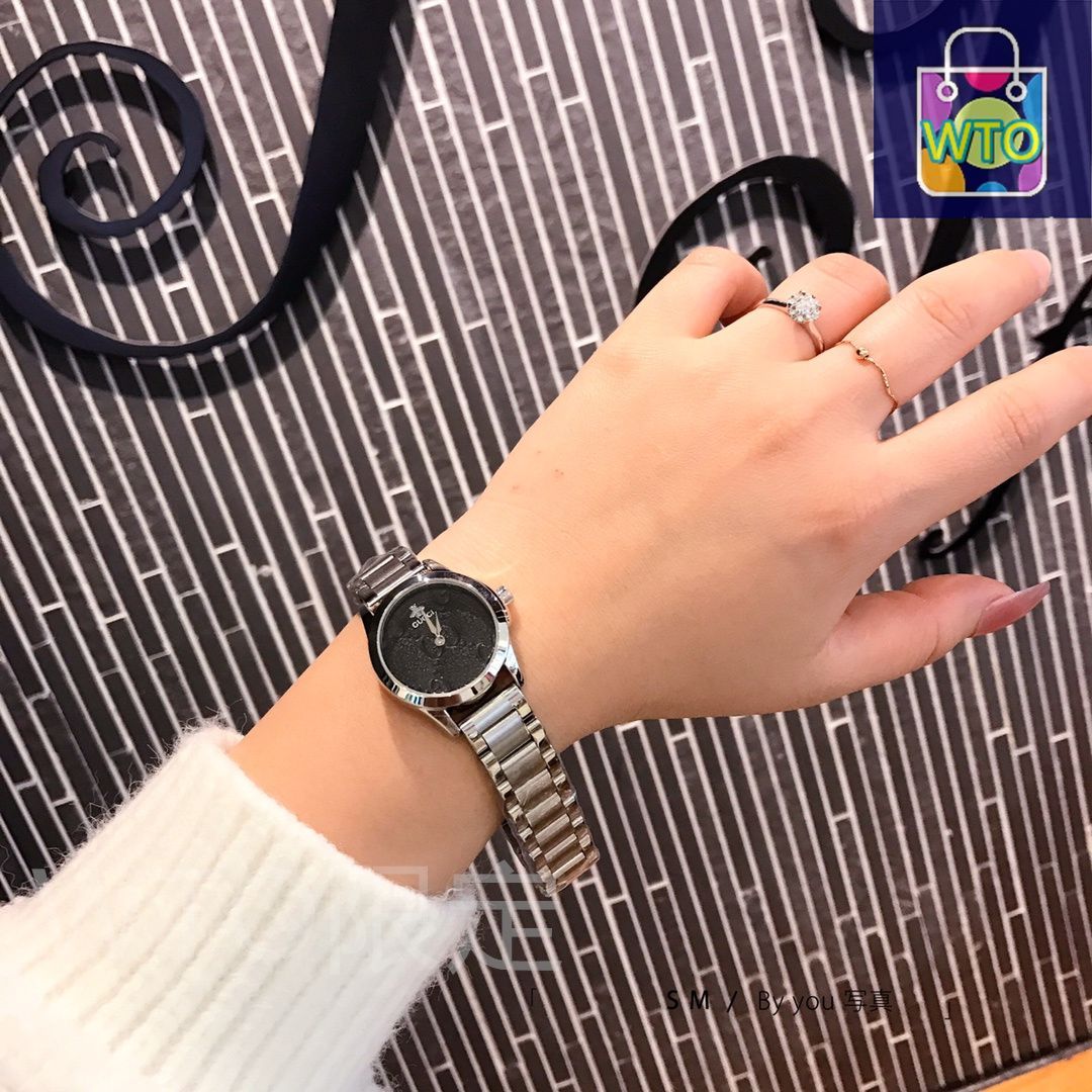 GUCCI グッチ レディース腕時計 28mm｜ホログラムデザイン