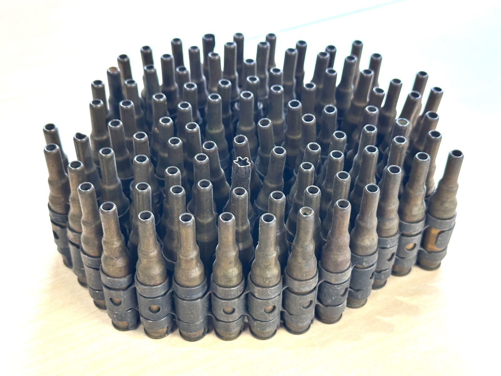 現状品 弾丸ベルト 約1.4m 1.7kg ハードコア パンク メタル ミリタリー ガンベルト ファッション 5|27