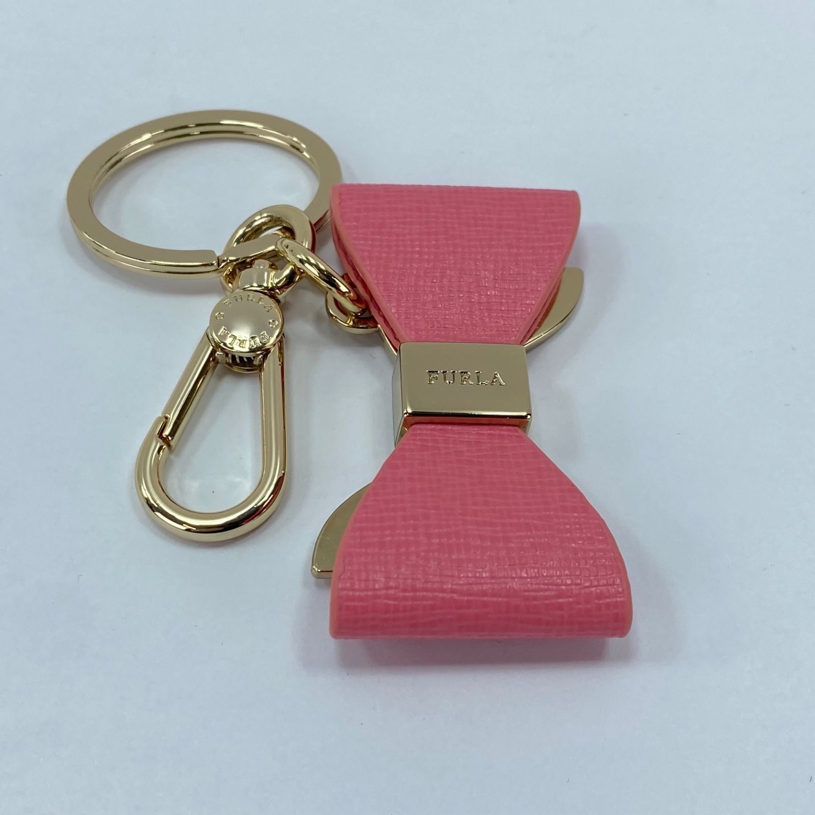 【新品未使用】FURLA リボン型キーホルダー 赤 モバイルアクセサリー ROSSO Furla Mionido | Furla JP