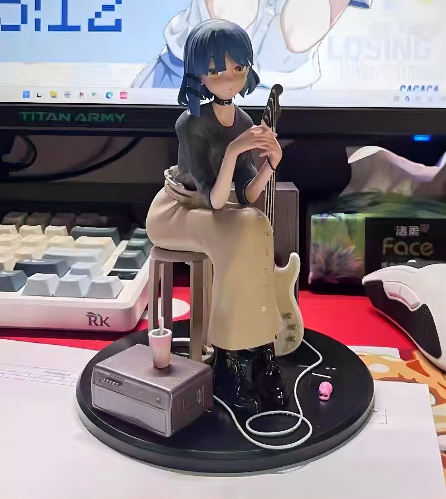 ぼっちざロック　ぼっち　フィギュア　未塗装未組立　ガレージキット　ガレキ ガレージキット フィギュア 未塗装 ぼっち・ざ・ろっく！ 山田