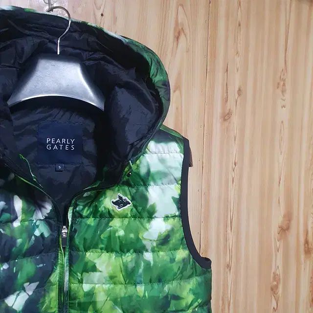 パーリーゲイツ　ダウンベスト　５