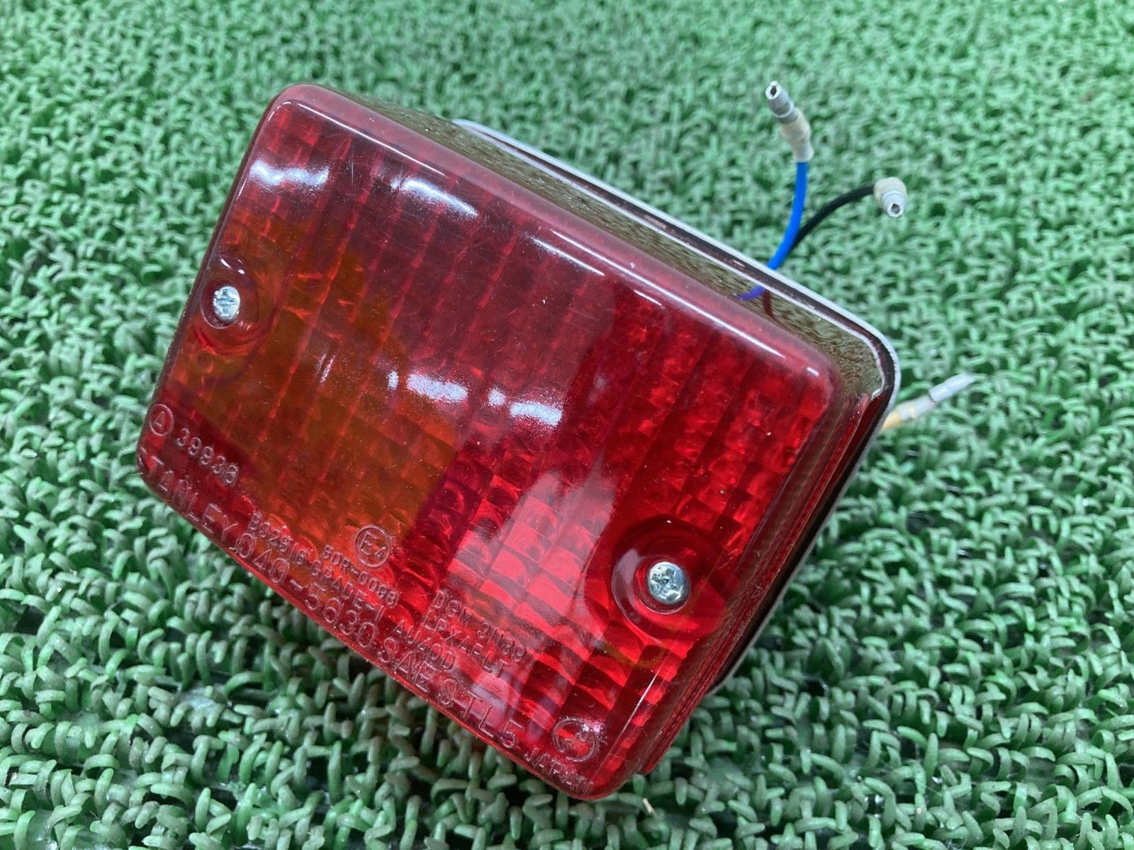 TW200 テールランプ 040-5630 ヤマハ 純正 バイク 部品 DG07J コンディション良好 割れ欠け無し 品薄 希少品 車検 Genuine 【中古】 30