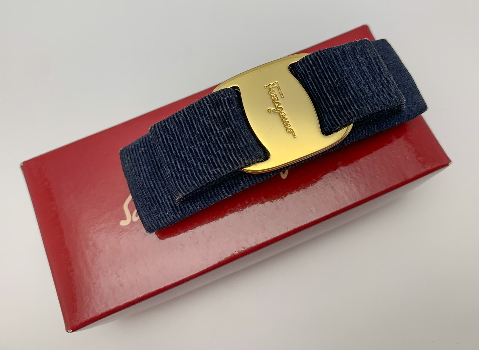 FERRAGAMO フェラガモ