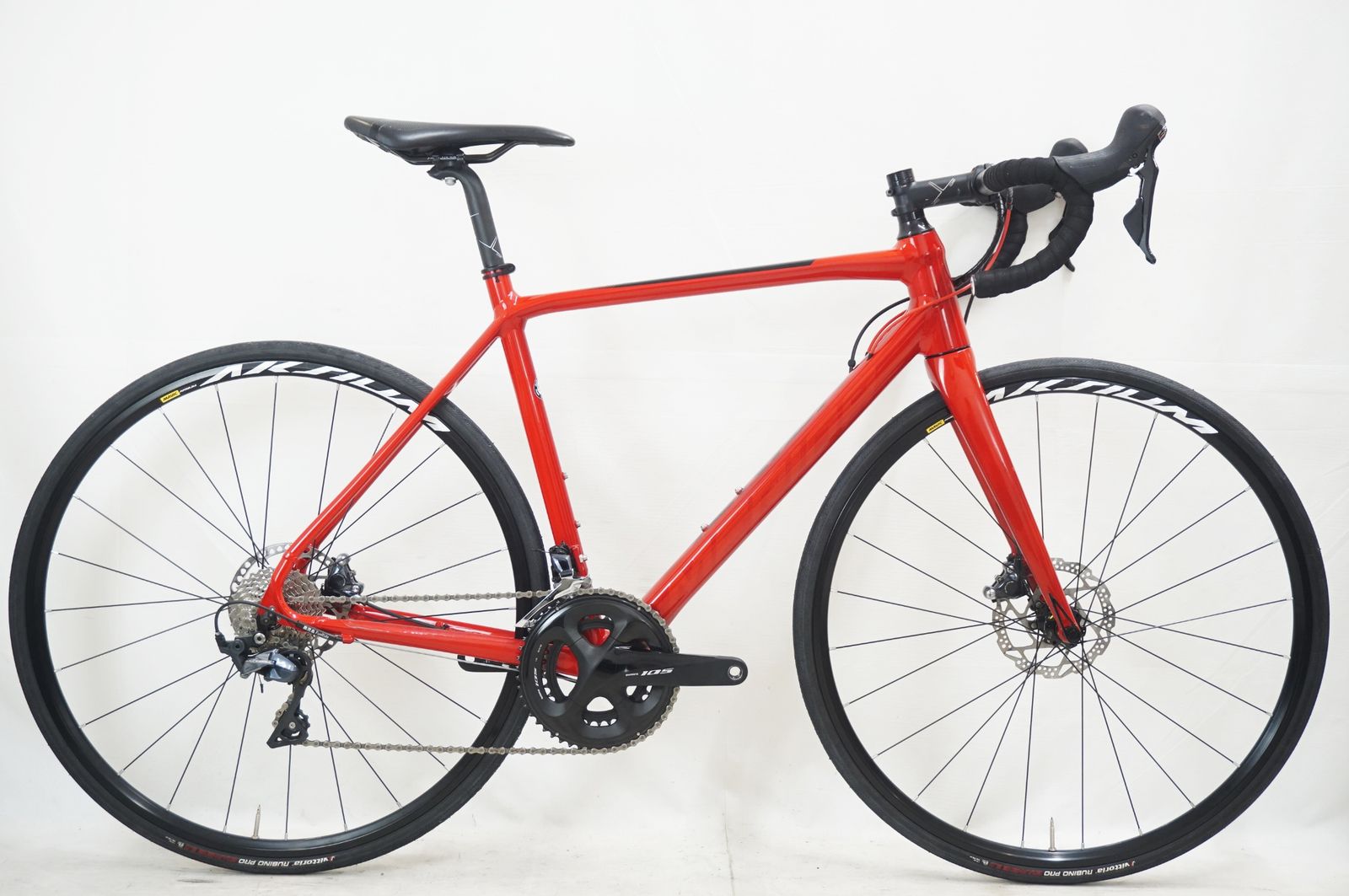 東京受渡し限定/取引決定】Fuji ロードバイク STRATOS R フジ