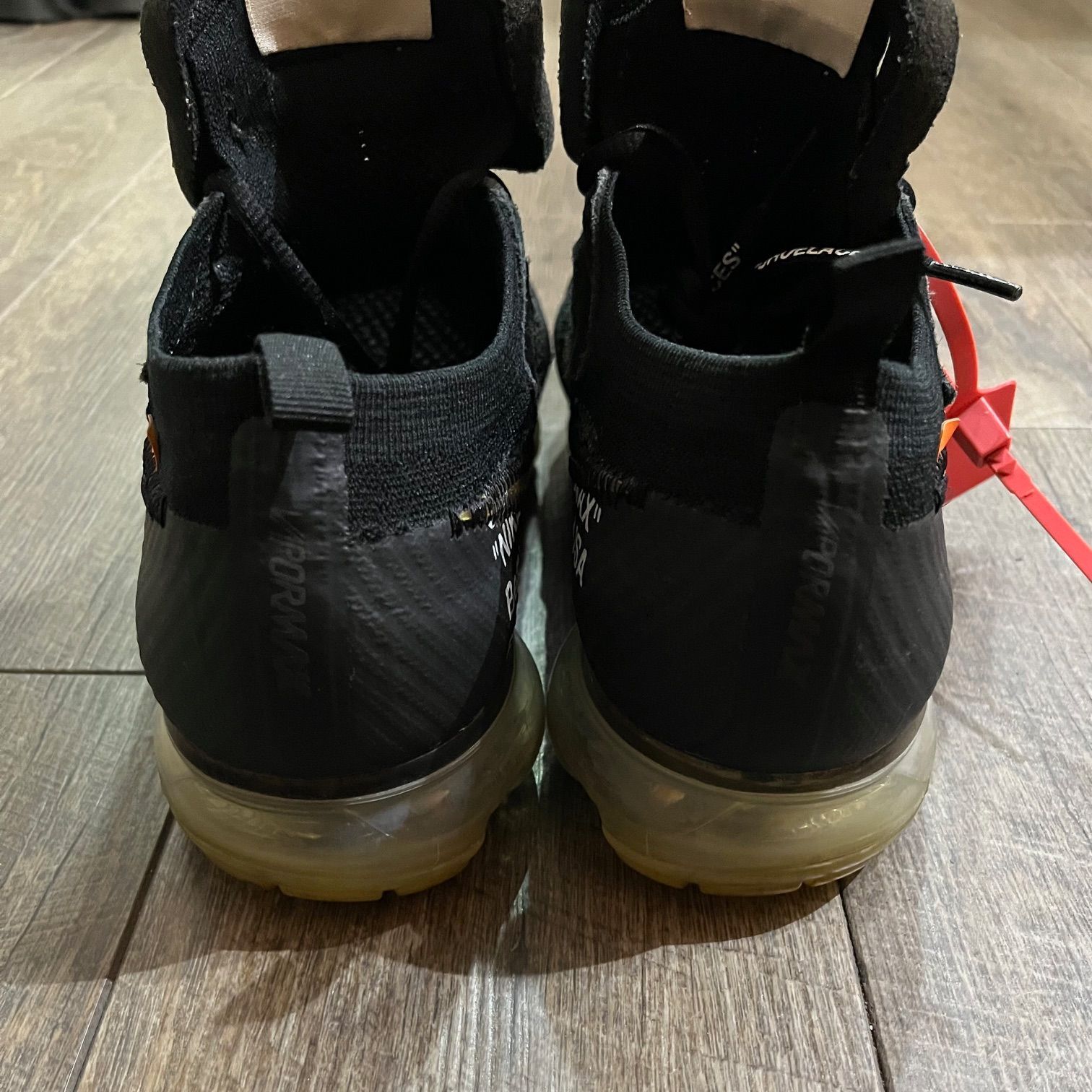 OFF-WHITE NIKE AIR VAPORMAX BLACK AA3831-002 コラボ ヴェイパー 
