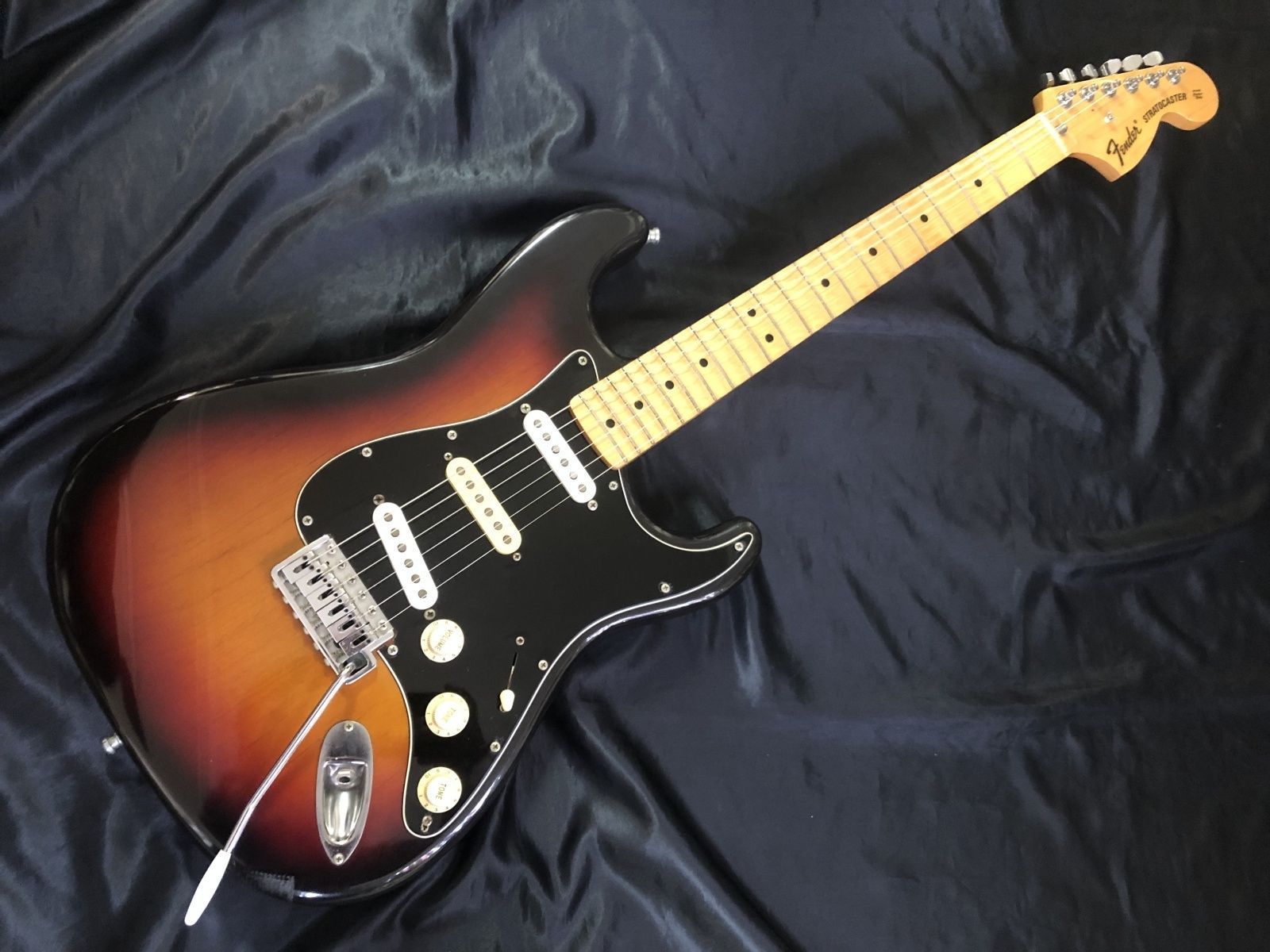 Fender Japan | ST72-86DSC ラッカー塗装