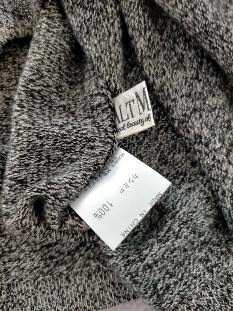 タートルネックニット