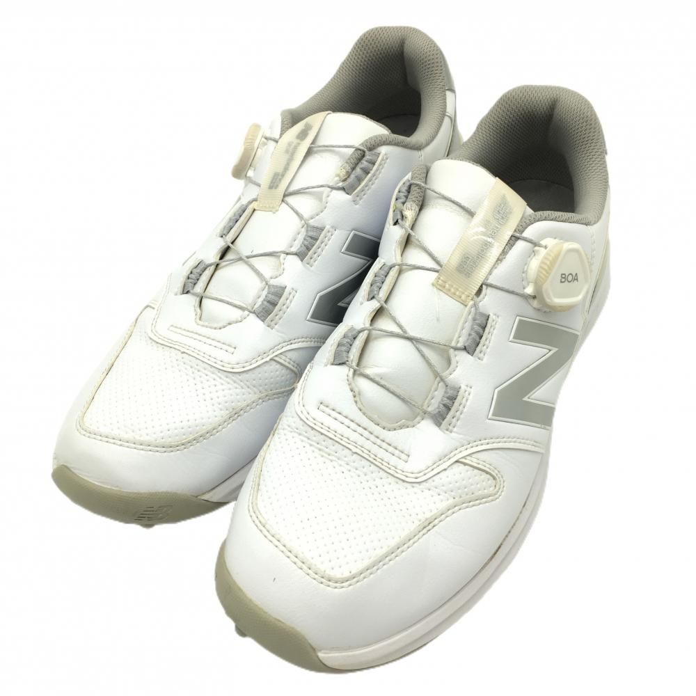 ニューバランス ゴルフシューズ 白×シルバー ボア スパイクレス メンズ 28.5 ゴルフウェア 2025年モデル New Balance