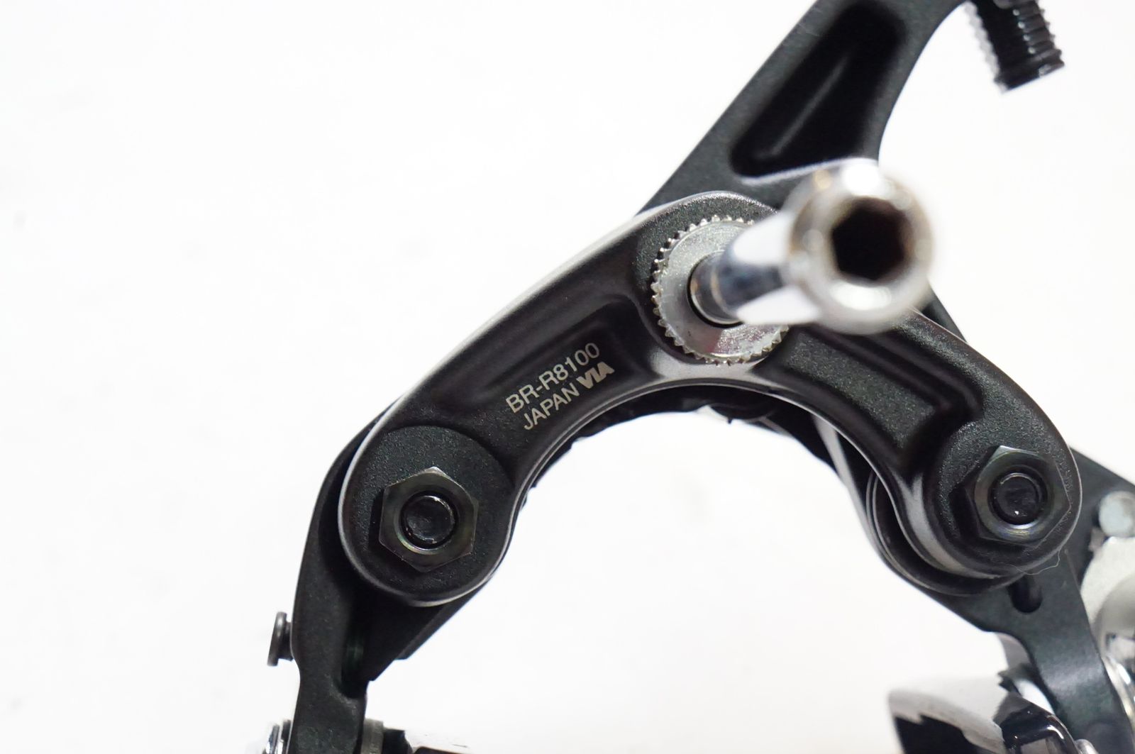 【極美品】ULTEGRA BR-R8100 ／シマノ キャリパーブレーキ シマノ BR-R8100 デュアルピボット ブレーキキャリパー フロント