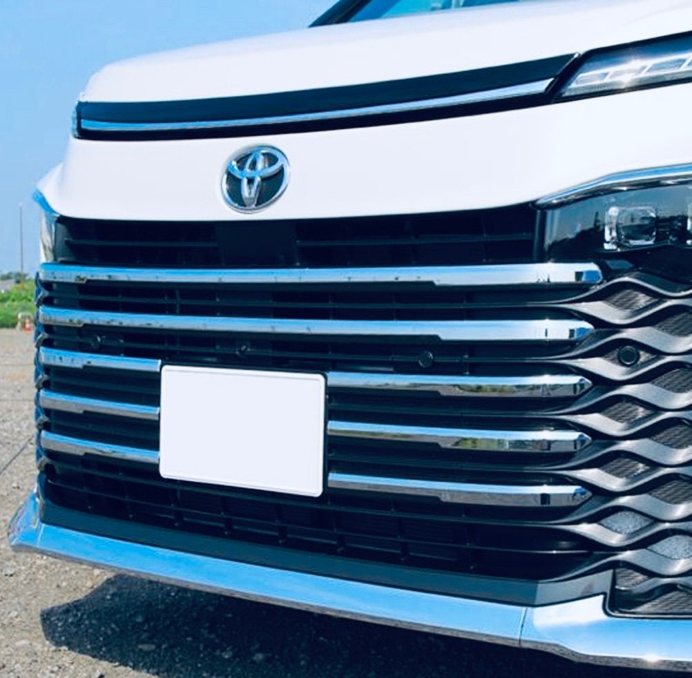 ヴォクシー 90系 VOXY フロントガーニッシュ【E91b】2点專用出品 90系 ヴォクシー 専用 フロントグリルガーニッシュ [上部] 2PCS VOXY