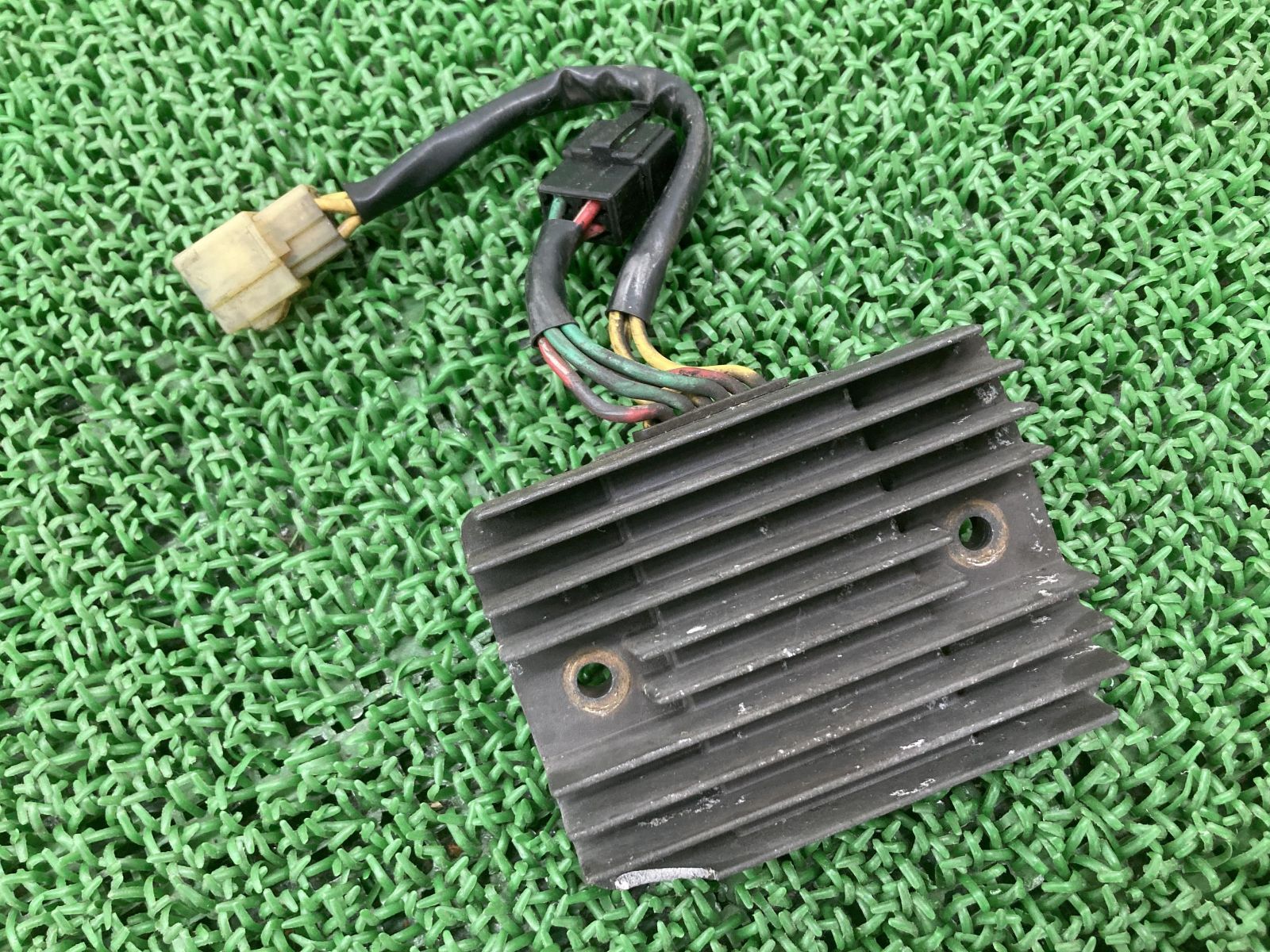 999 レギュレター ドゥカティ 純正 中古 バイク 部品 レギュレーター レクチファイアー 749 848 車検 Genuine