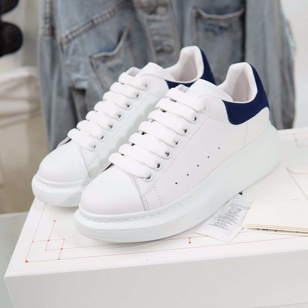 ALEXANDER MCQUEEN スニーカー Low ホワイト 未使用 - メルカリ