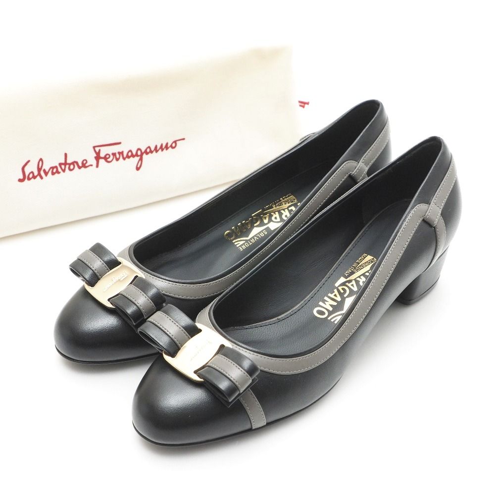 美品！フェラガモ　ヴァラリボンパンプス　6サイズ □美品□Salvatore Ferragamo サルヴァトーレフェラガモ