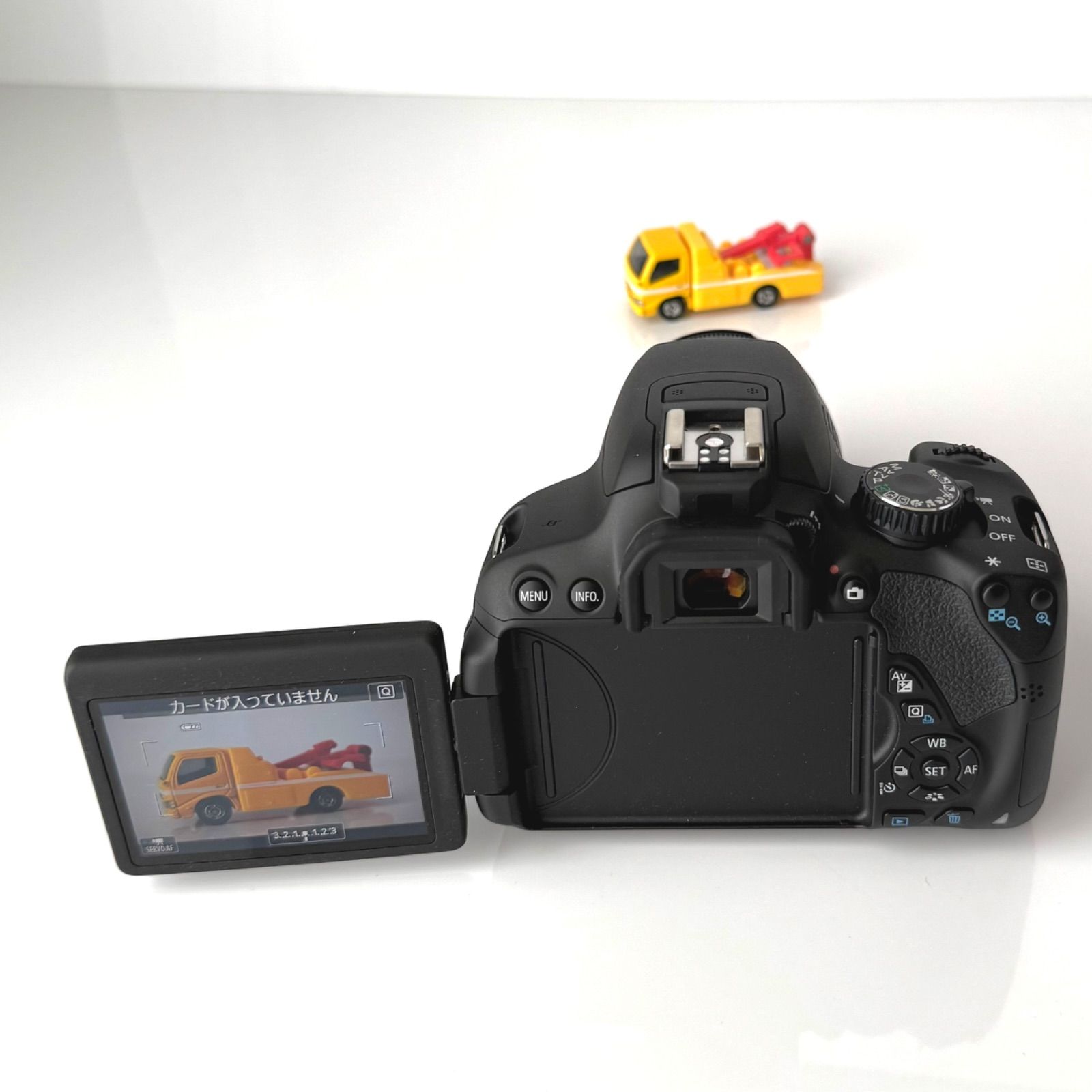 Canon EOS KISS X6i EOS KISS X6I EF-S18-… Canon デジタル一眼レフ