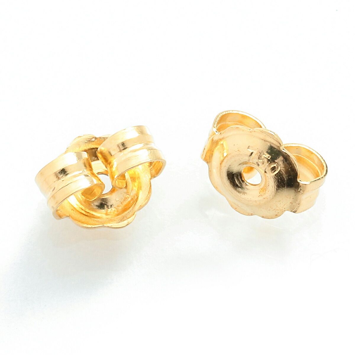 ピアス K18