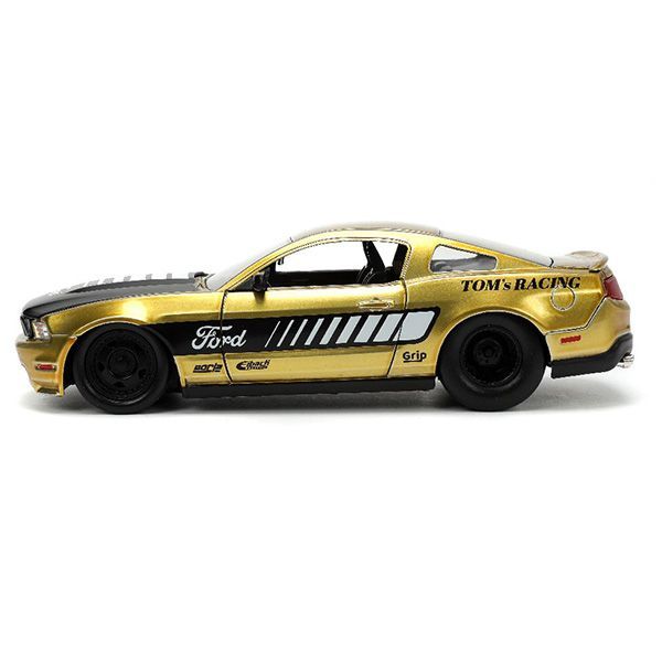 BTM 2010 Ford Mustang GT Tom’s Racing JADATOYS 1:24 BTM 2010 Ford Mustang GT Tom's Racing ミニカー