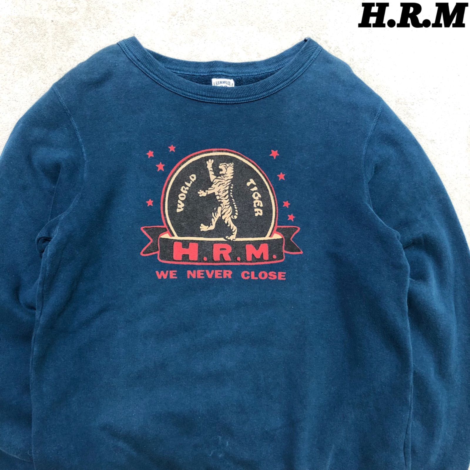 HOLLYWOOD RANCH MARKET SWEATSHIRT CREWNECK WORLD TIGER クルーネックスウェット ロゴプリント 虎 3サイズ 青系 ブルー ネイビー H.R.M ハリウッドランチマーケット