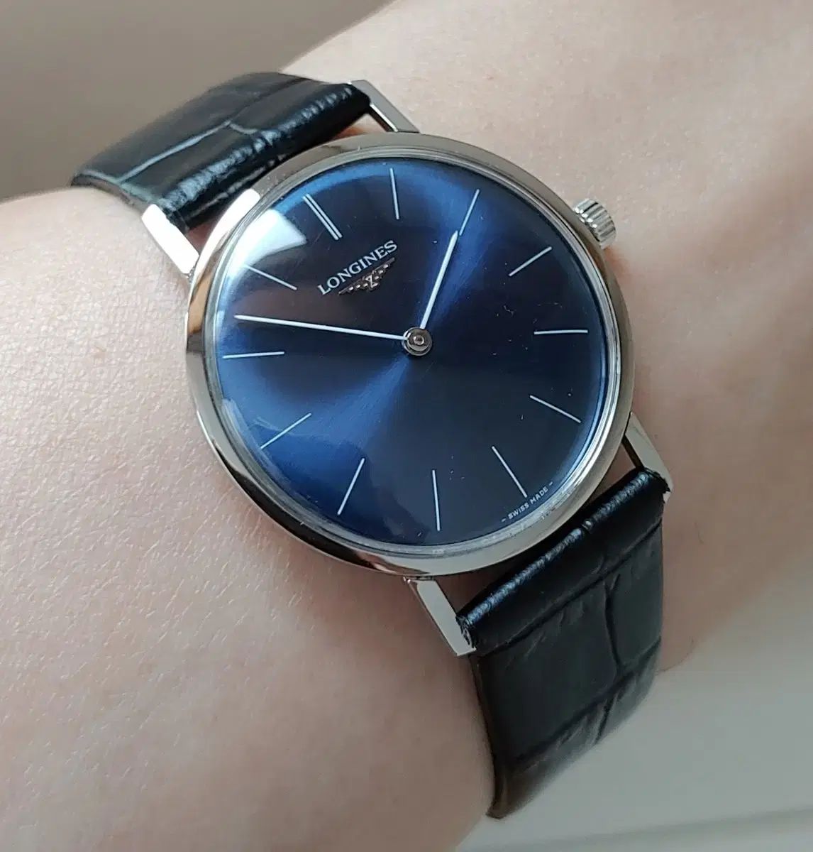 LONGINES