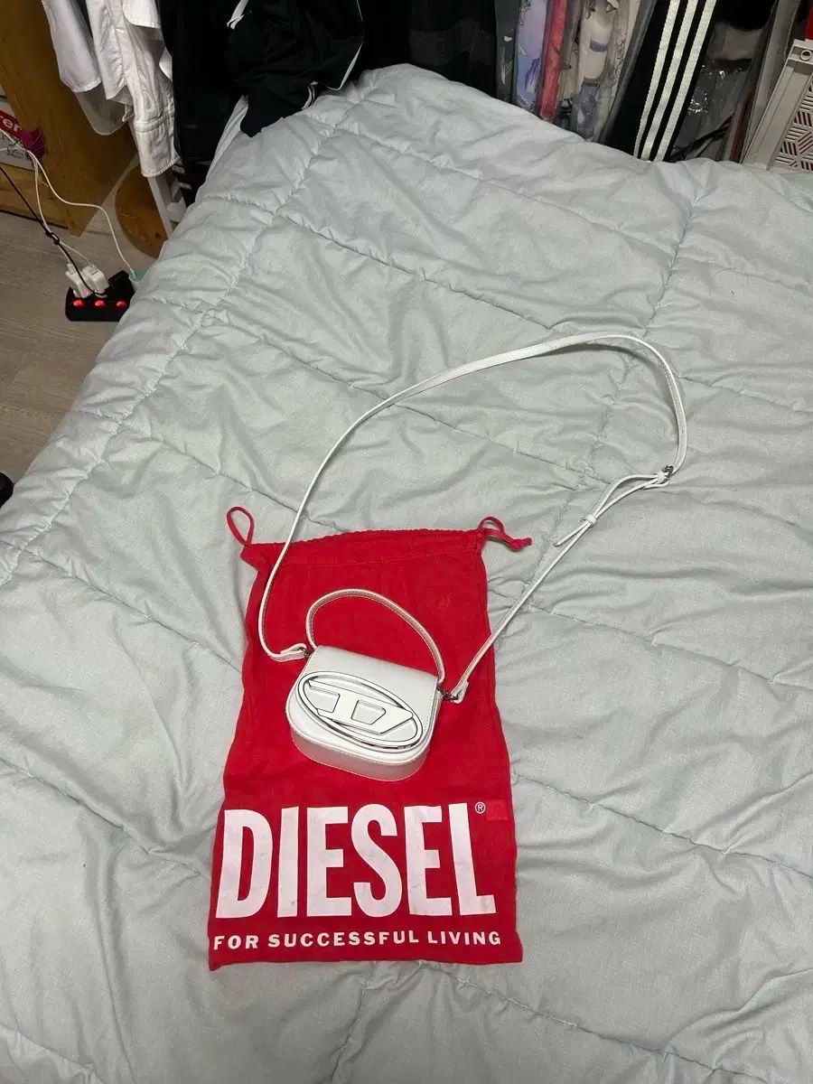 DIESEL ディーゼル ミニ 1DR ミニバッグ 売りに出されています