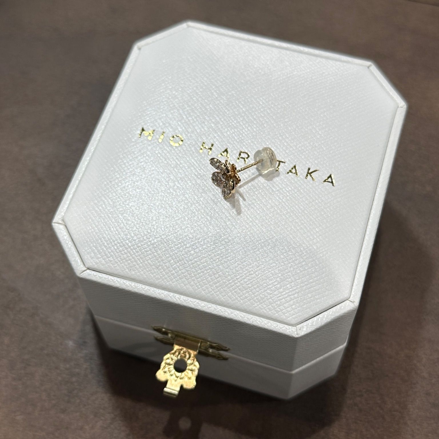 MIO HARUTAKA 天然ダイヤモンド0.25ct K18片耳ピアス - メルカリ