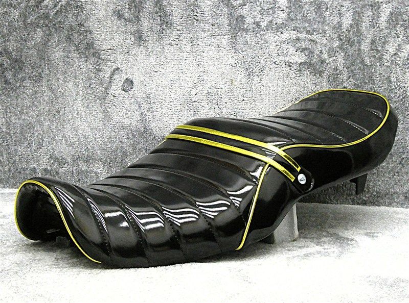 ゴールド エナメル