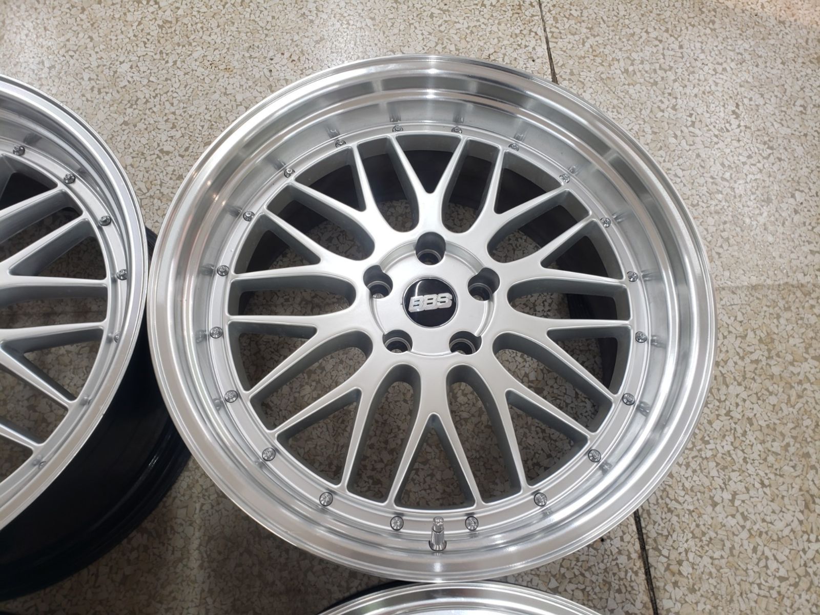 BBS LM風