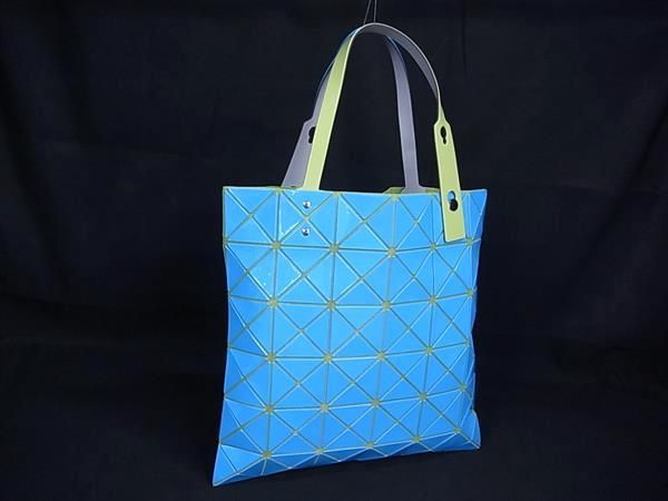 ♥ BAO BAO ISSEY MIYAKE バオバオイッセイミヤケ ルーセント PVC ハンドバッグ トートバッグ ライトブルー系 FS4666