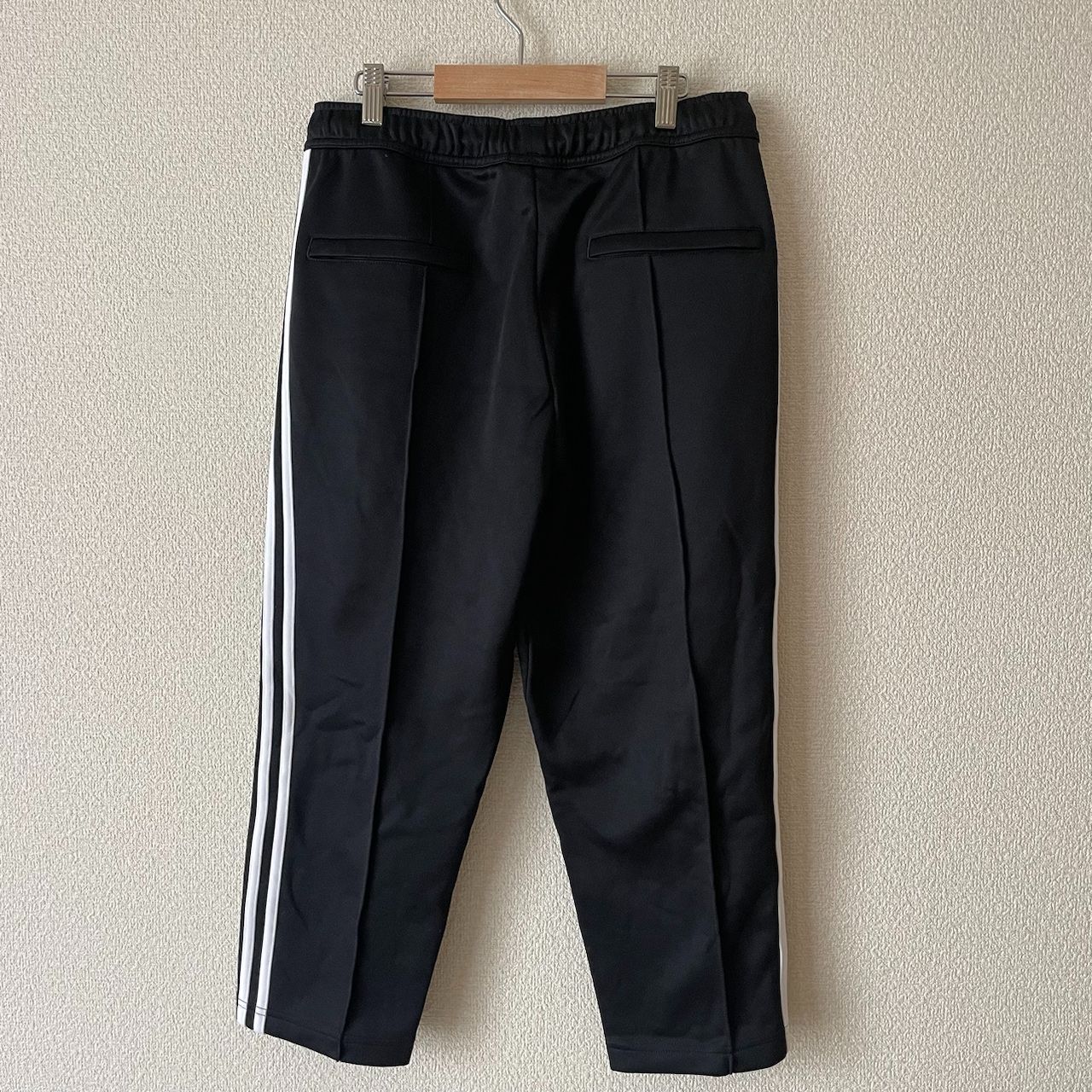 Adidas sst cropped outlet pants