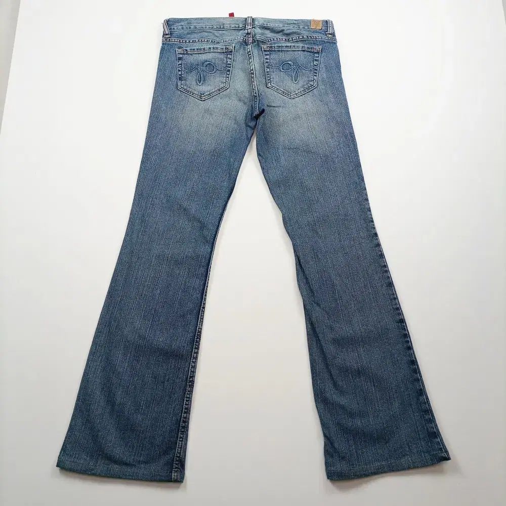 GUESS(ゲス) デニム サイズ 30 ブーツカット ライトブルー ウォッシュ 