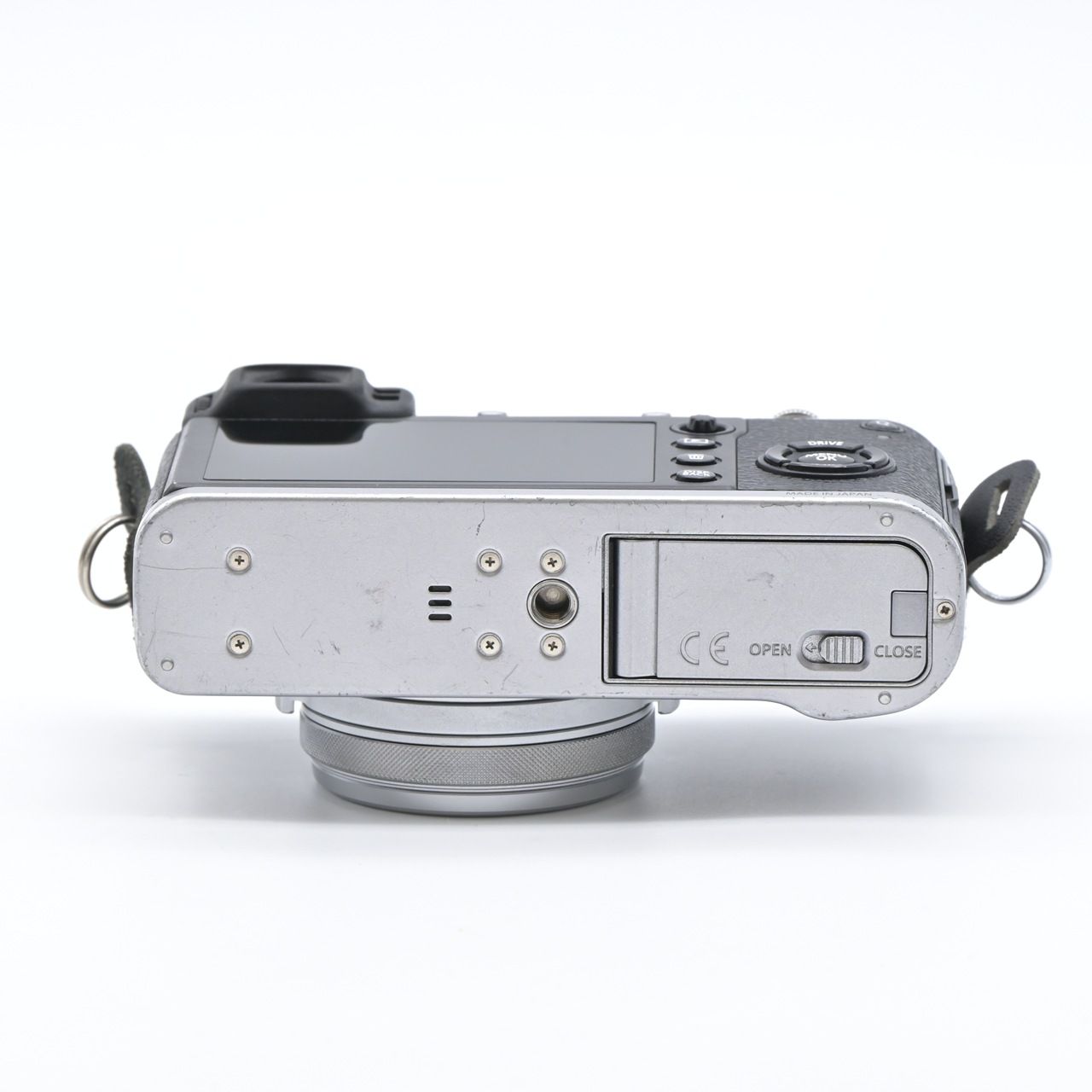 FUJIFILM フジフイルム X100F シルバー  FUJIFILM x100F シルバー 富士フイルム FUJIFILM X100F [シルバー