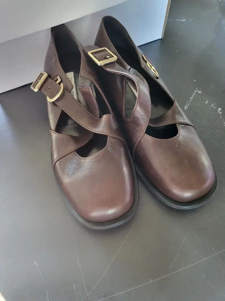 courreges クレージュ ブラウン メリージェーン シューズ