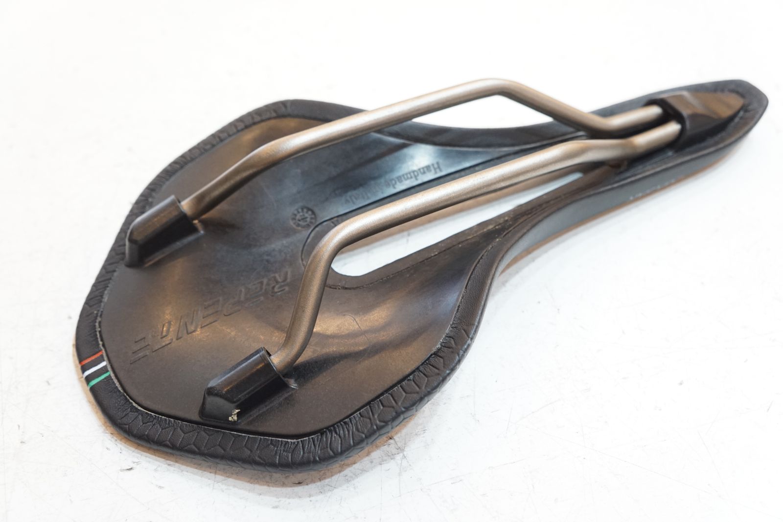 REPENTE レペンテ QUASAR サドル バイチャリ浦和ベース BRIGHTFACE_UK