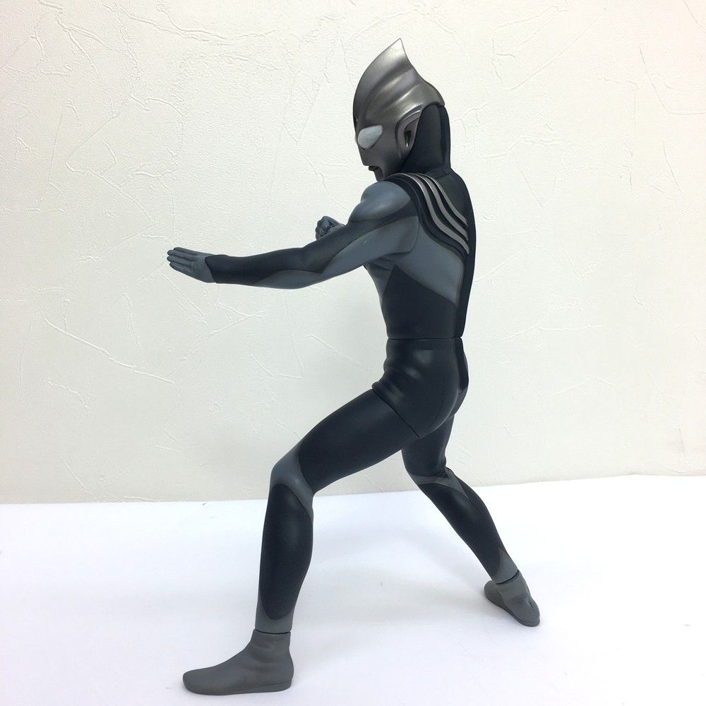 CCP 1／6特撮シリーズ ウルトラマンティガ ティガダーク 発光Ver