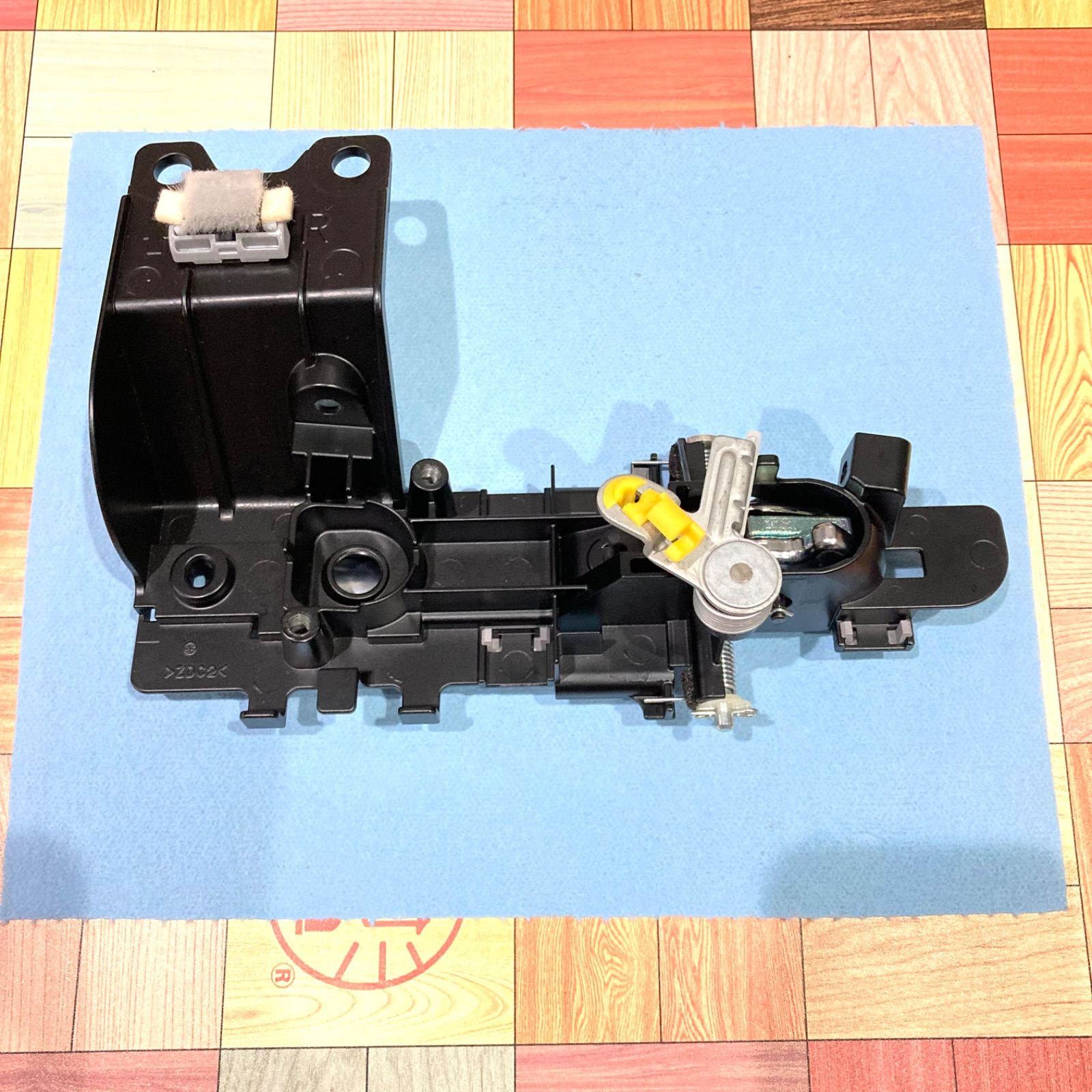 日産純正 R35 GT-R/GTR ドアノブ ドアハンドル 右 フロントドアー