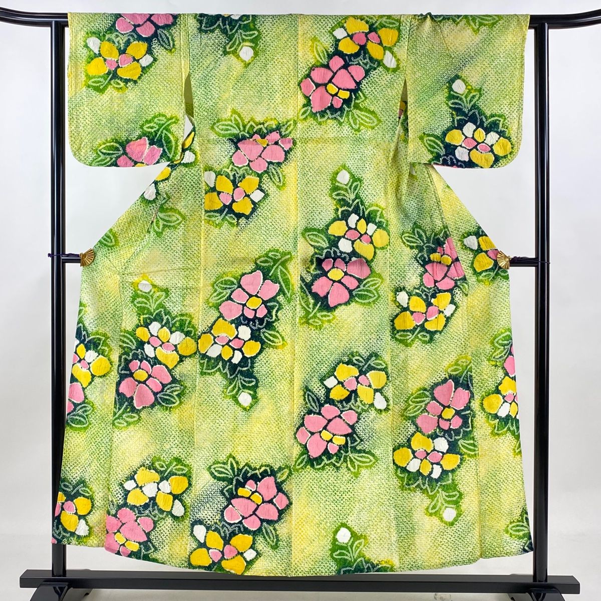 浴衣 身丈154cm 裄丈61.5cm S 絞り浴衣 草花 黄緑色 綿 名品