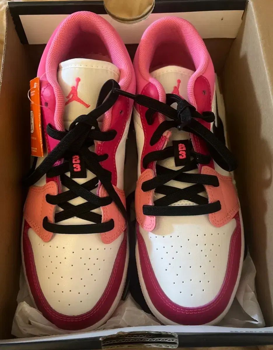 ナイキ エア ジョーダン 1 ラッシュ ピンク