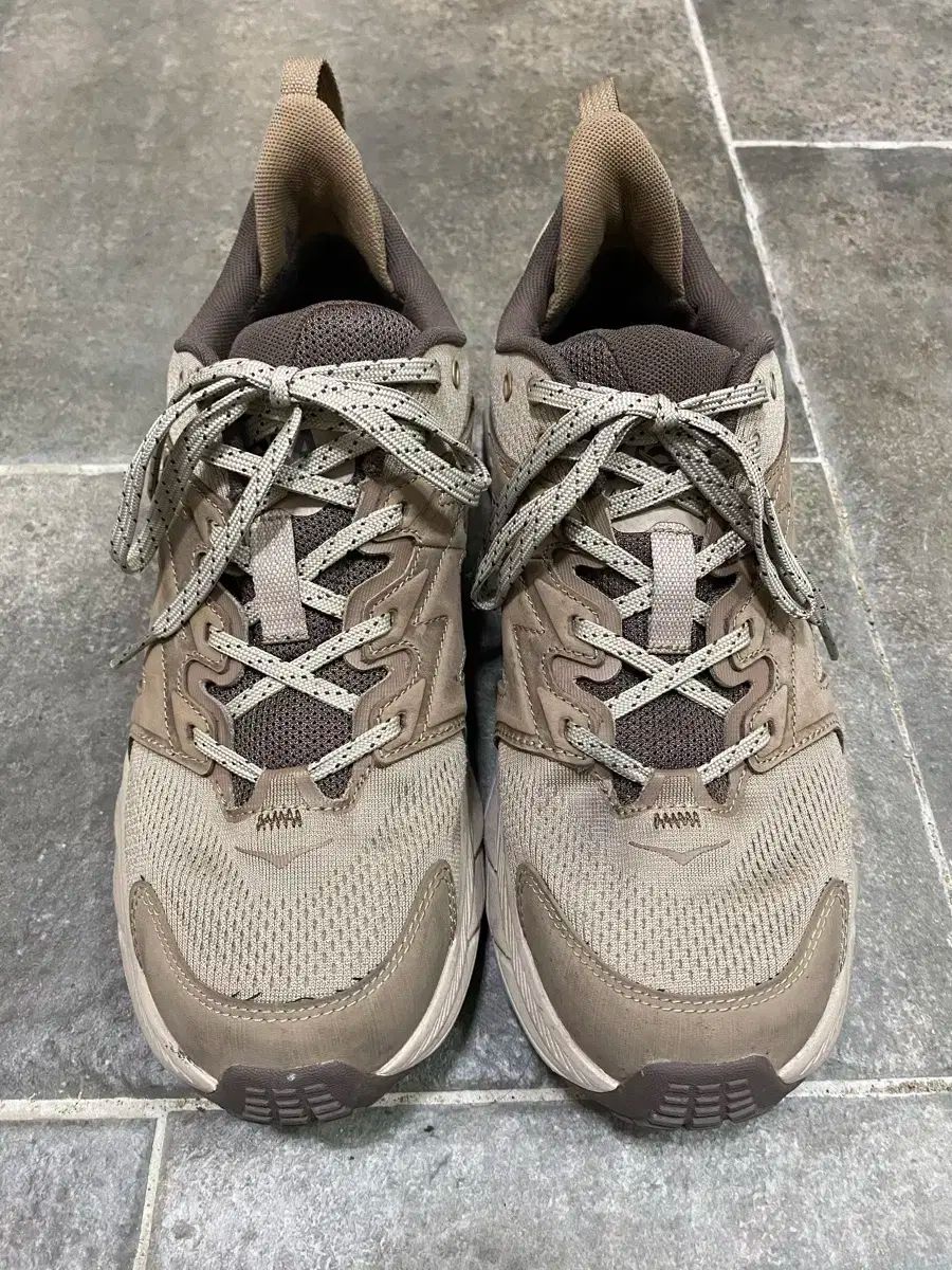 280 ホカオネオネ アナカッパ ブリーズ ロー デューン|オックスフォード タン