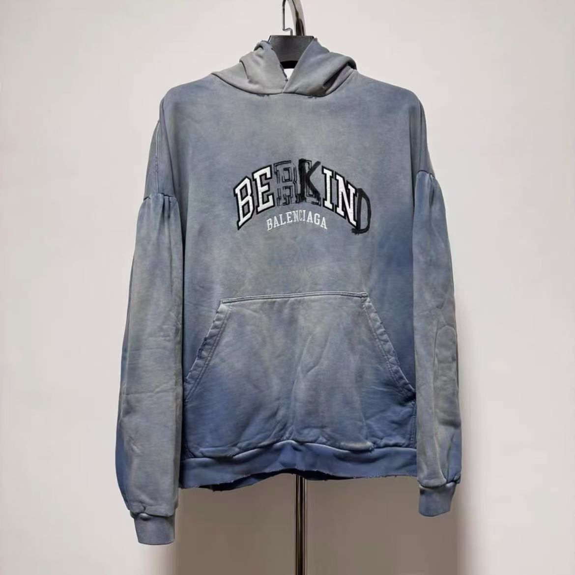 BALENCIAGA BE KIND パーカー UNISEX ブルー - メルカリ