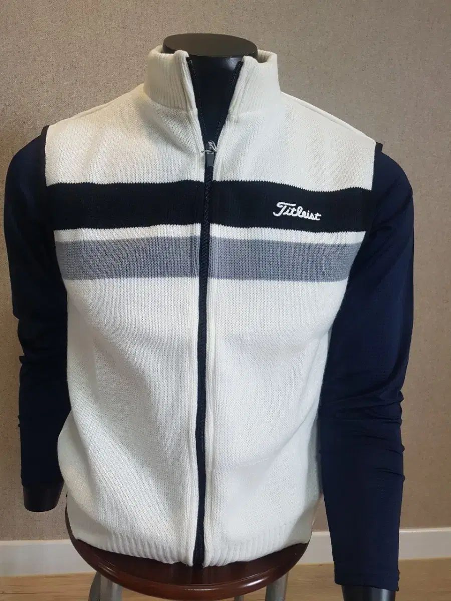 メンズゴルフウェア タイトリスト メンズ ジップアップ ニット ベスト